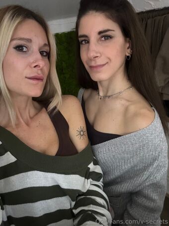v-secrets Голі Зливи OnlyFans Фото 3