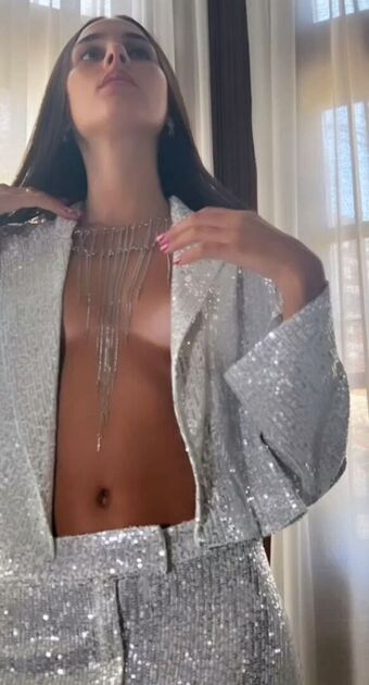 Valen Ramos Голі Зливи OnlyFans Фото 102