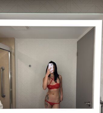 Vanessabby Голі Зливи OnlyFans Фото 3