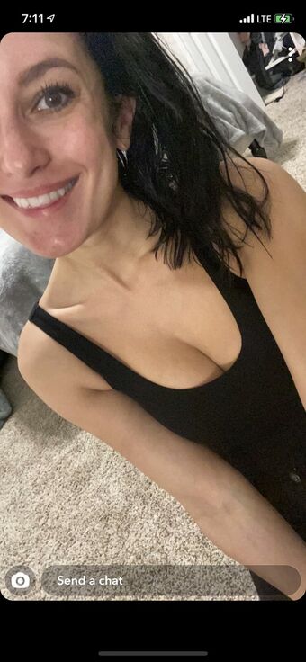Vicky M Голі Зливи OnlyFans Фото 9
