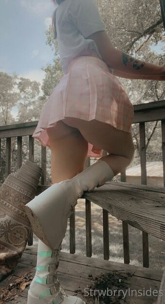 viinusflytrap Голі Зливи OnlyFans Фото 5