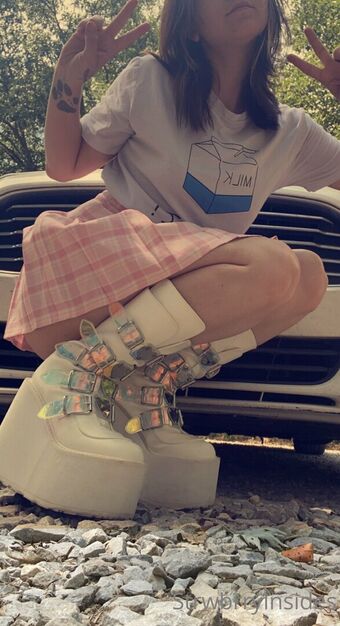 viinusflytrap Голі Зливи OnlyFans Фото 8