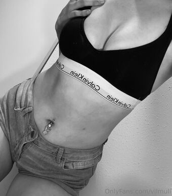 vilmuli Голі Зливи OnlyFans Фото 25