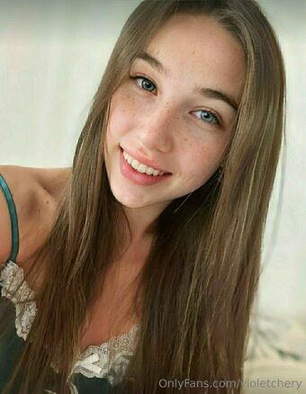 violetchery Голі Зливи OnlyFans Фото 39