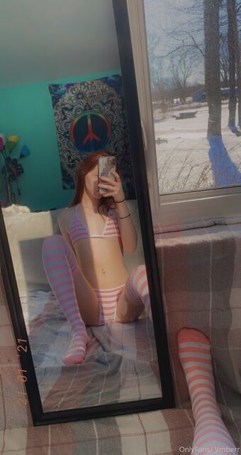 Vmberr Голі Зливи OnlyFans Фото 22