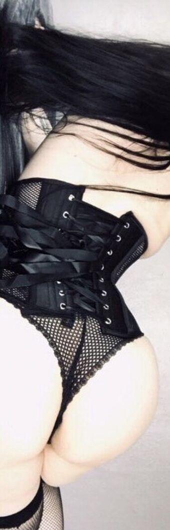 Voidvvitch Голі Зливи OnlyFans Фото 11