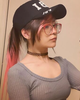 Vvriska Голі Зливи OnlyFans Фото 1