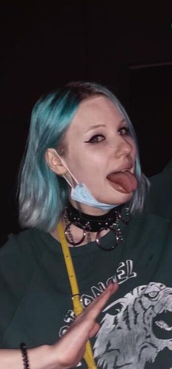 Weronika Truszczynska