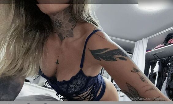 whatever_x__ Голі Зливи OnlyFans Фото 5