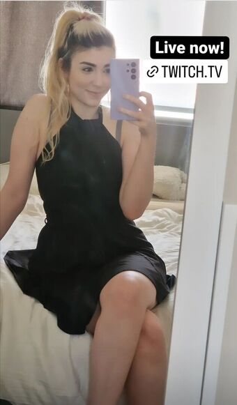 Wolfabelle Голі Зливи OnlyFans Фото 373
