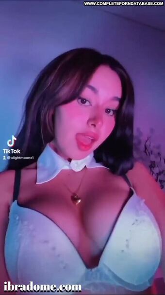 Xlightmoon Голі Зливи OnlyFans Фото 5