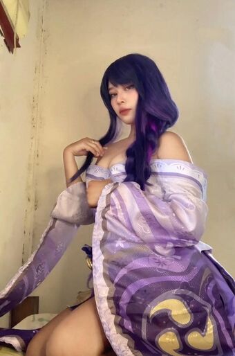 Xu Minhye Голі Зливи OnlyFans Фото 2