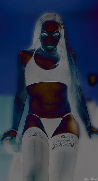 xxxhellcat Голі Зливи OnlyFans Фото 2