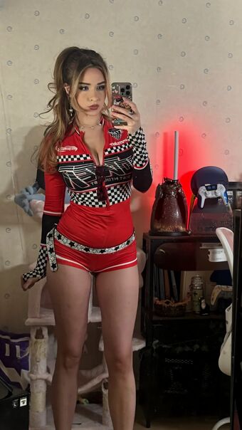 yaboielina Голі Зливи OnlyFans Фото 376