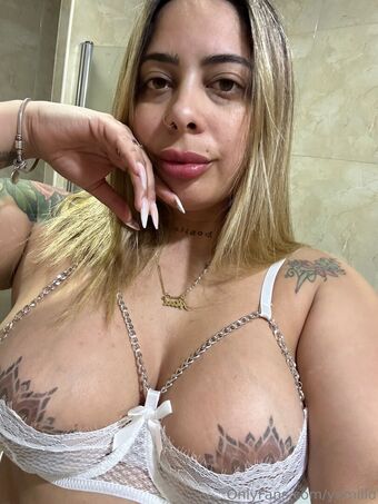 yemillo Голі Зливи OnlyFans Фото 13