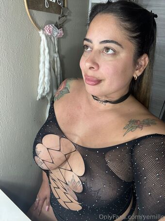 yemillo Голі Зливи OnlyFans Фото 21