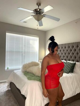 Yesprettyb Голі Зливи OnlyFans Фото 29