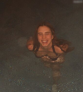 Yonca Голі Зливи OnlyFans Фото 299