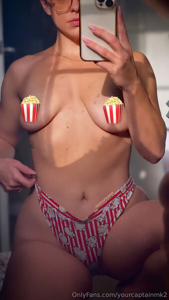 yourcaptainmk2 Голі Зливи OnlyFans Фото 12