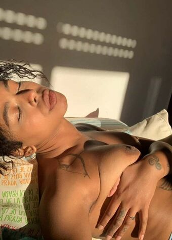 yourcleopathra Голі Зливи OnlyFans Фото 198