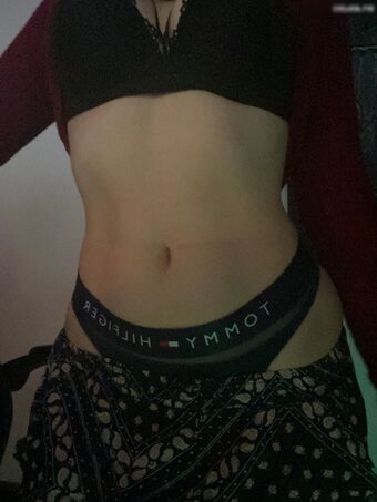 Zarahchan Голі Зливи OnlyFans Фото 42