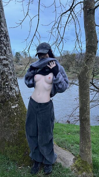 zeehell Голі Зливи OnlyFans Фото 44