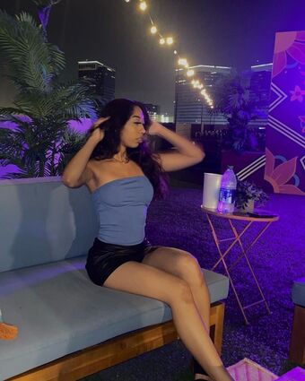 Zel3ya Голі Зливи OnlyFans Фото 9
