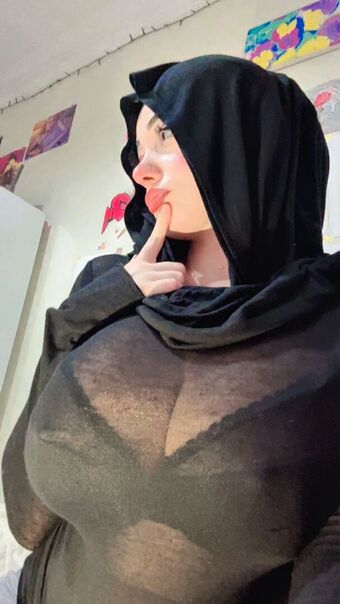 Zelal Голі Зливи OnlyFans Фото 85
