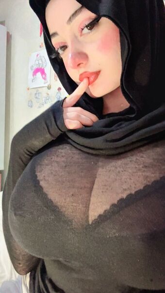 Zelal Голі Зливи OnlyFans Фото 87