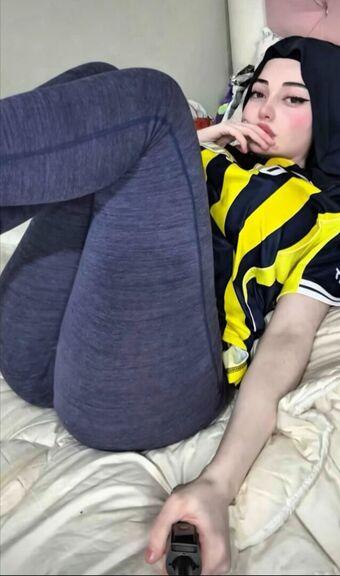 Zelal Голі Зливи OnlyFans Фото 90