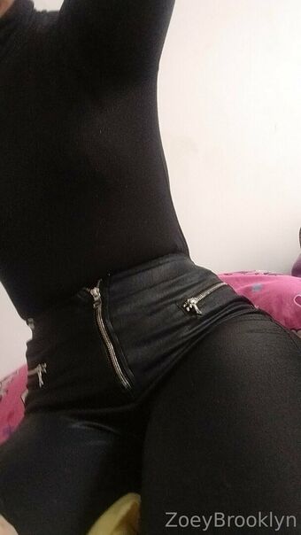zoee12 Голі Зливи OnlyFans Фото 34