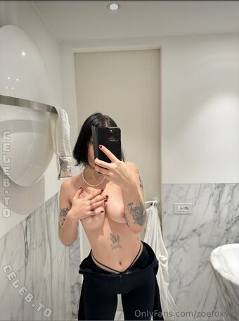 Zoefox Голі Зливи OnlyFans Фото 3