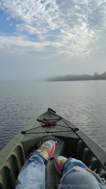 Zoeyt123 Голі Зливи OnlyFans Фото 58