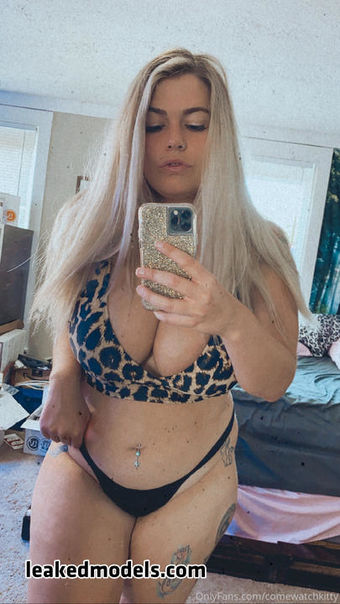 Comewatchkitty Голі Зливи OnlyFans Фото 6