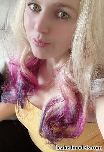 Vickyjjay Голі Зливи OnlyFans Фото 13