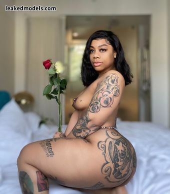 sonny Голі Зливи OnlyFans Фото 1